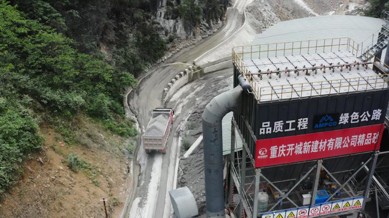 运输制品砂 车辆驶出俯视图